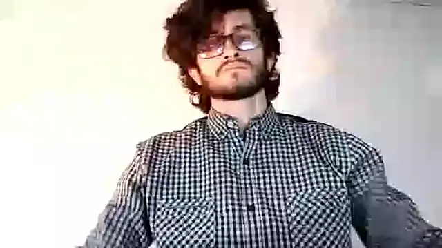 Loggan donnelly online show from November 11, 2025, 8:14 pm