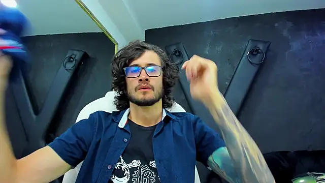 Loggan donnelly online show from March 19, 2025, 8:22 pm