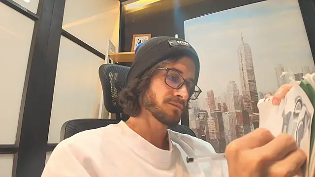 Loggan donnelly online show from March 13, 2025, 11:16 pm