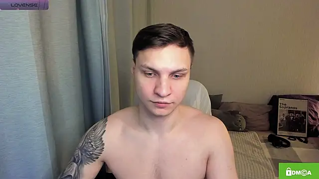 handsome guy01 online show from May 27, 2026, 7:54 pm