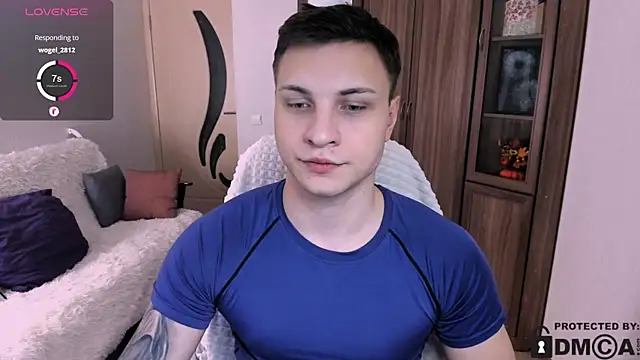 handsome guy01 online show from November 3, 2025, 1:22 am