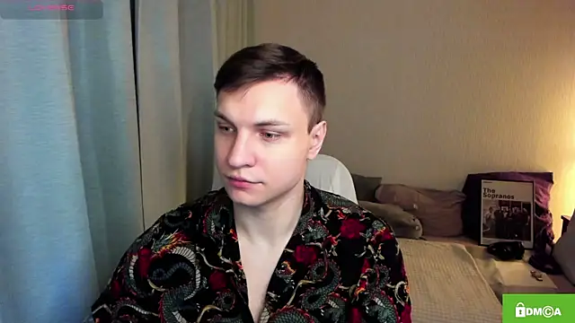 handsome guy01 online show from May 16, 2026, 8:19 pm
