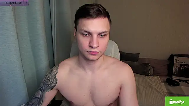 handsome guy01 online show from May 24, 2026, 8:09 pm