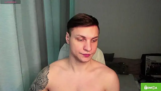 handsome guy01 online show from May 19, 2026, 7:26 am