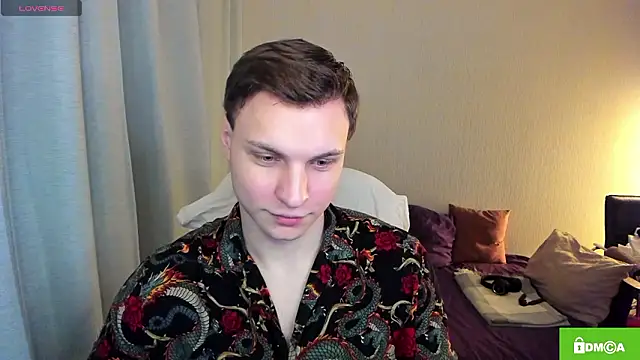 handsome guy01 online show from March 20, 2026, 4:13 am