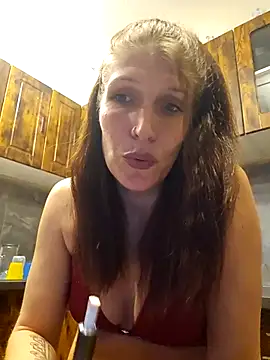 Lenchen  online show from February 28, 2026, 8:19 pm