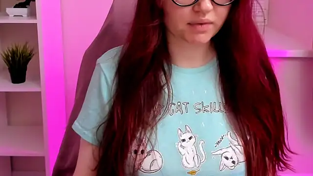 CarolGiggly online show from April 18, 2026, 6:32 pm