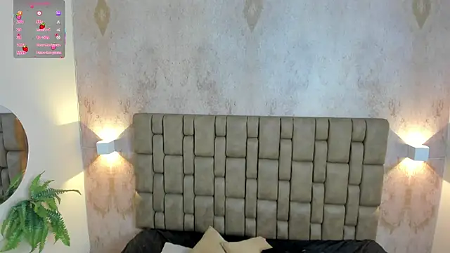 Lillyjonnes  online show from March 10, 2025, 8:01 pm