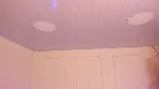 Lillyjonnes  online show from February 7, 2025, 12:17 pm