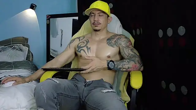 Alex motta online show from April 12, 2026, 3:32 am