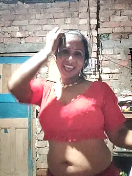 Snapshot of Hotty-dola chatting on September 10, 2025, 7:02 pm Hotty-dola online show from September 10, 2025, 7:02 pm