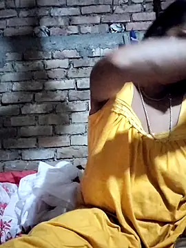 Snapshot of Hotty-dola chatting on September 30, 2025, 10:10 am Hotty-dola online show from September 30, 2025, 10:10 am