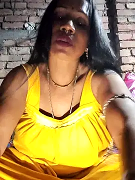 Snapshot of Hotty-dola chatting on September 15, 2025, 7:03 pm Hotty-dola online show from September 15, 2025, 7:03 pm