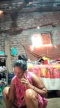 Snapshot of Hotty-dola chatting on March 6, 2025, 10:09 am Hotty-dola online show from March 6, 2025, 10:09 am