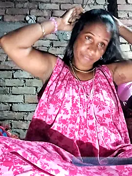 Snapshot of Hotty-dola chatting on September 16, 2025, 7:48 pm Hotty-dola online show from September 16, 2025, 7:48 pm