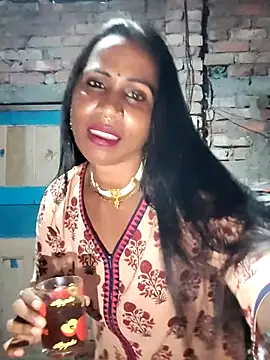 Snapshot of Hotty-dola chatting on September 14, 2025, 4:40 pm Hotty-dola online show from September 14, 2025, 4:40 pm