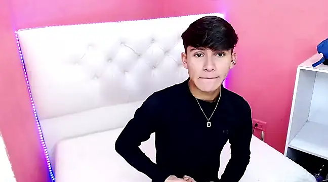 Snapshot of will_star_x chatting on December 16, 2024, 3:22 pm will star x online show from December 16, 2024, 3:22 pm