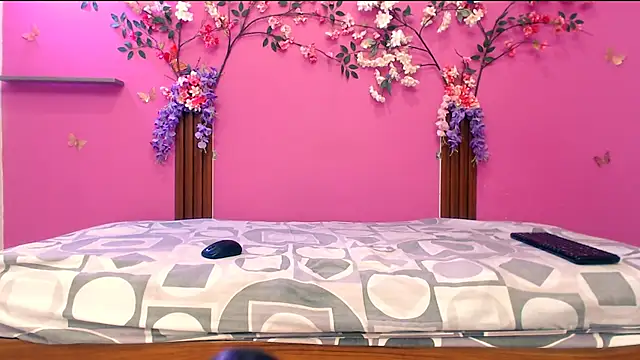 analdeepalejandra18 online show from November 28, 2025, 7:14 pm