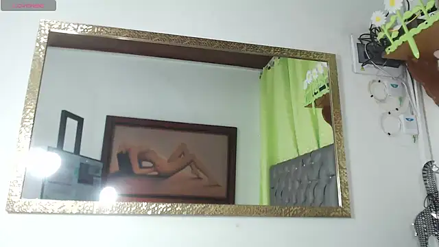 Snapshot of catalina_Ada chatting on February 5, 2025, 8:14 pm catalina Ada online show from February 5, 2025, 8:14 pm