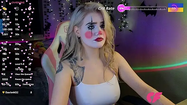 RedVelveten online show from October 31, 2025, 8:00 am