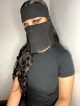 saraajad1 online show from October 16, 2025, 10:51 pm