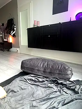 Snapshot of PalinaPr chatting on November 16, 2025, 11:48 am PalinaPr online show from November 16, 2025, 11:48 am