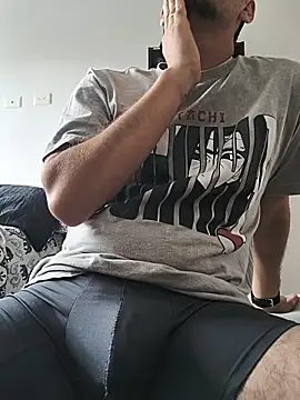 Snapshot of Cam_Sorrento chatting on April 16, 2026, 3:57 pm Cam Sorrento online show from April 16, 2026, 3:57 pm