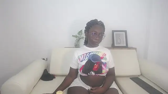 Snapshot of zahhysims chatting on March 14, 2025, 10:29 am zahhysims online show from March 14, 2025, 10:29 am