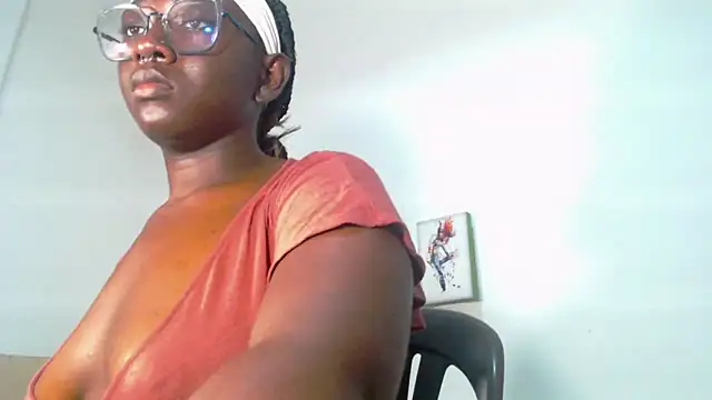 Snapshot of zahhysims chatting on February 24, 2025, 4:47 pm zahhysims online show from February 24, 2025, 4:47 pm