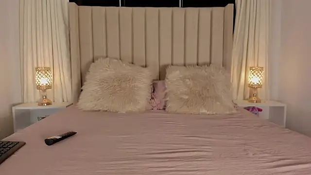Aliison Smith online show from August 2, 2026, 3:49 am
