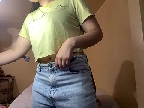 Scarlett Jazmin online show from July 28, 2026, 9:14 pm