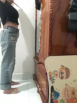 Lona118 online show from January 12, 2025, 3:39 am