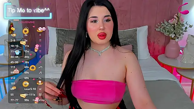 Mayzzie online show from October 26, 2025, 8:20 pm