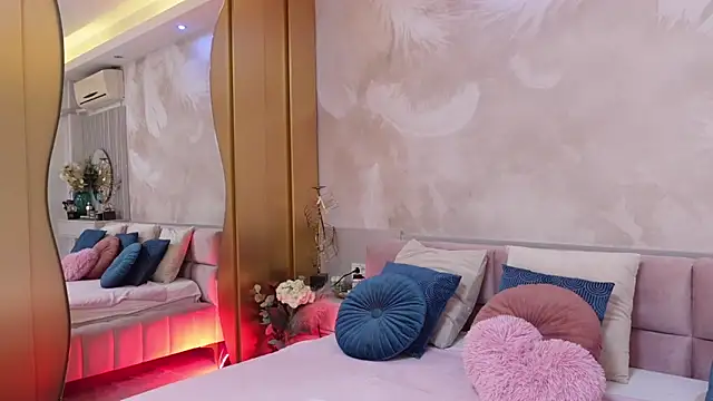 Snapshot of JullyBlair chatting on October 25, 2025, 4:00 am JullyBlair online show from October 25, 2025, 4:00 am