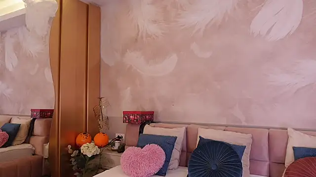 Snapshot of JullyBlair chatting on November 4, 2025, 5:11 am JullyBlair online show from November 4, 2025, 5:11 am