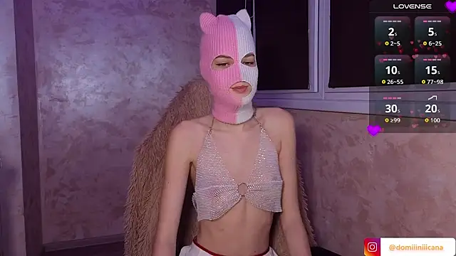 Domiiiniiicana online show from November 21, 2025, 2:05 pm