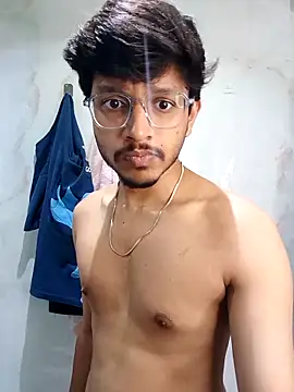 Snapshot of skinnyyyyyyyyy chatting on February 13, 2026, 4:56 am skinnyyyyyyyyy online show from February 13, 2026, 4:56 am