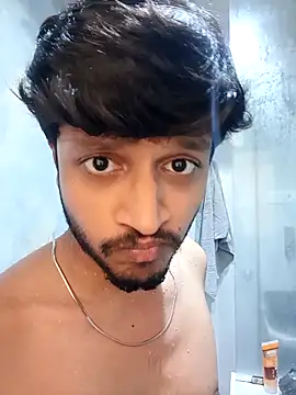 skinnyyyyyyyyy online show from May 13, 2026, 4:30 am