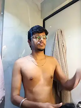 skinnyyyyyyyyy online show from April 27, 2026, 4:32 am