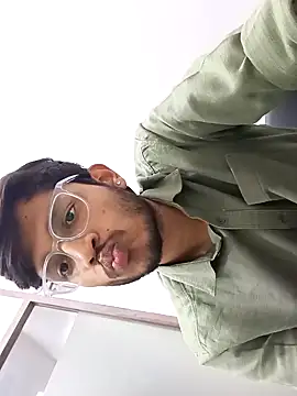 Snapshot of skinnyyyyyyyyy chatting on February 7, 2025, 9:26 am skinnyyyyyyyyy online show from February 7, 2025, 9:26 am