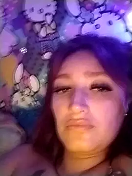 Snapshot of hinnatha22 chatting on December 14, 2024, 2:33 am hinnatha22 online show from December 14, 2024, 2:33 am