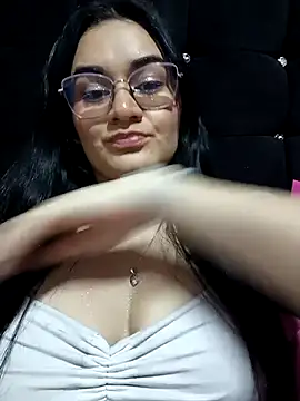 Hanna Kinsley online show from March 13, 2025, 3:22 am