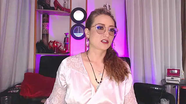 Snapshot of AdeleMourfg chatting on February 27, 2025, 7:08 am AdeleMourfg online show from February 27, 2025, 7:08 am