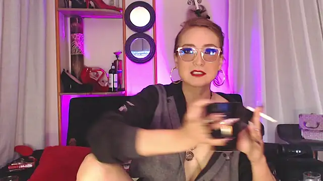 Snapshot of AdeleMourfg chatting on March 4, 2025, 3:22 am AdeleMourfg online show from March 4, 2025, 3:22 am