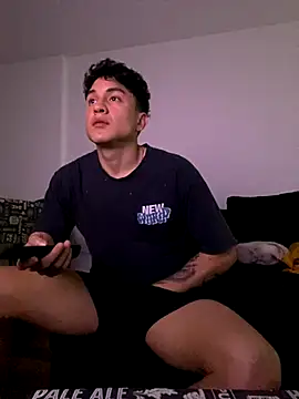 LCarreraa online show from November 1, 2025, 12:21 pm