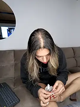 Karolgood3 online show from May 10, 2026, 2:37 am