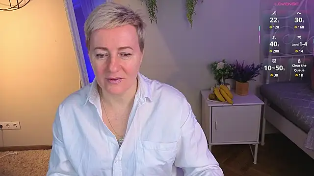 Nika Smit online show from March 21, 2026, 5:41 am