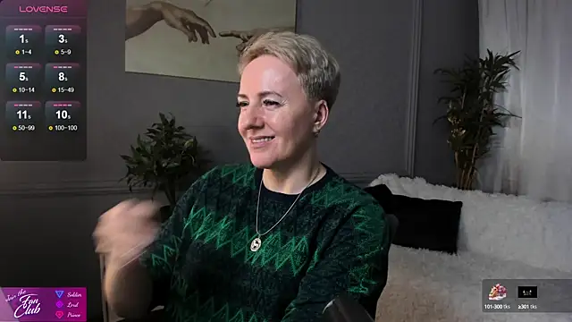 Snapshot of Nika_Smit chatting on March 3, 2025, 2:28 pm Nika Smit online show from March 3, 2025, 2:28 pm