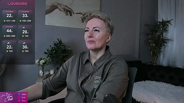 Snapshot of Nika_Smit chatting on February 21, 2025, 12:49 pm Nika Smit online show from February 21, 2025, 12:49 pm