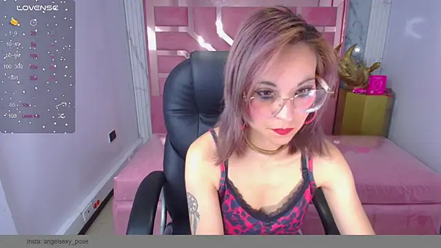 Snapshot of abril_ch_ chatting on May 8, 2026, 12:31 pm abril ch online show from May 8, 2026, 12:31 pm